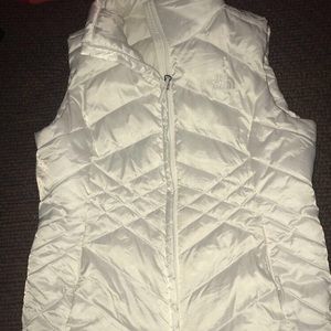 Women’s small white north face vest
